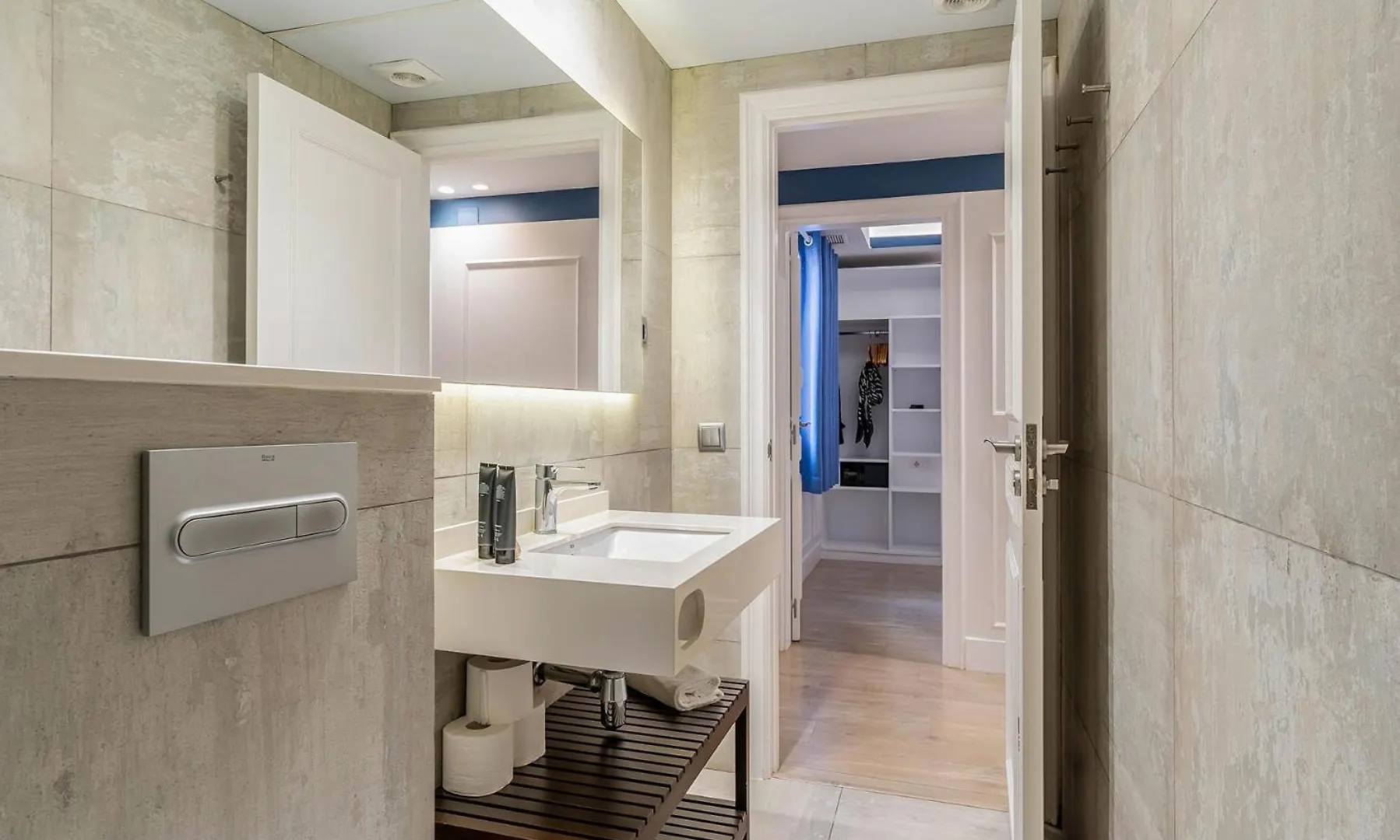 Enjoybcn Colon Apartments Barcelona