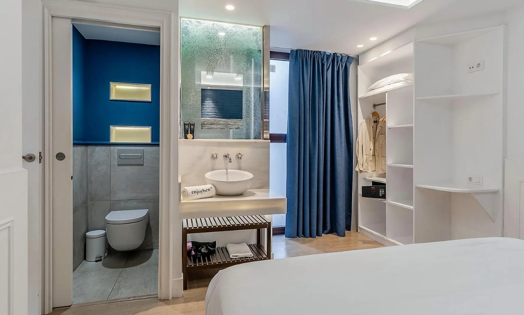 Enjoybcn Colon Apartments Barcelona