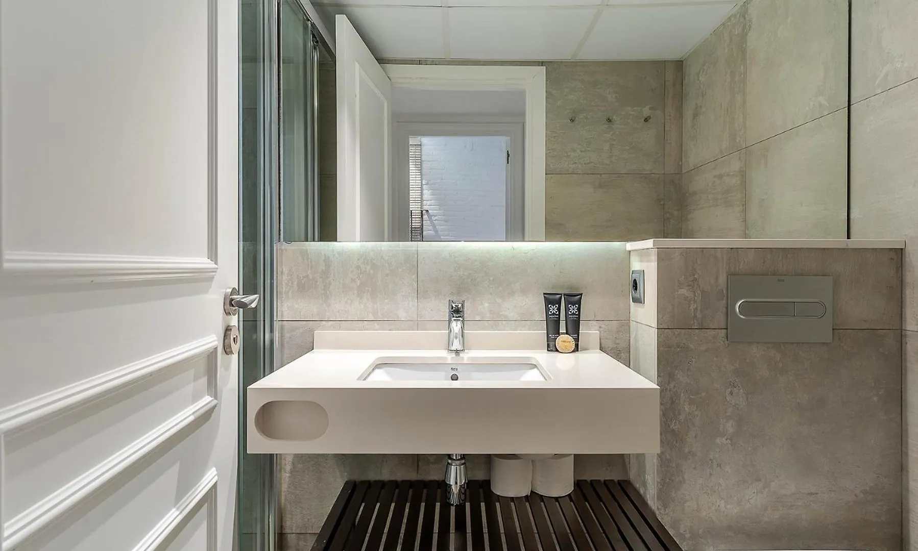 Enjoybcn Colon Apartments Barcelona 0*,  Spanien