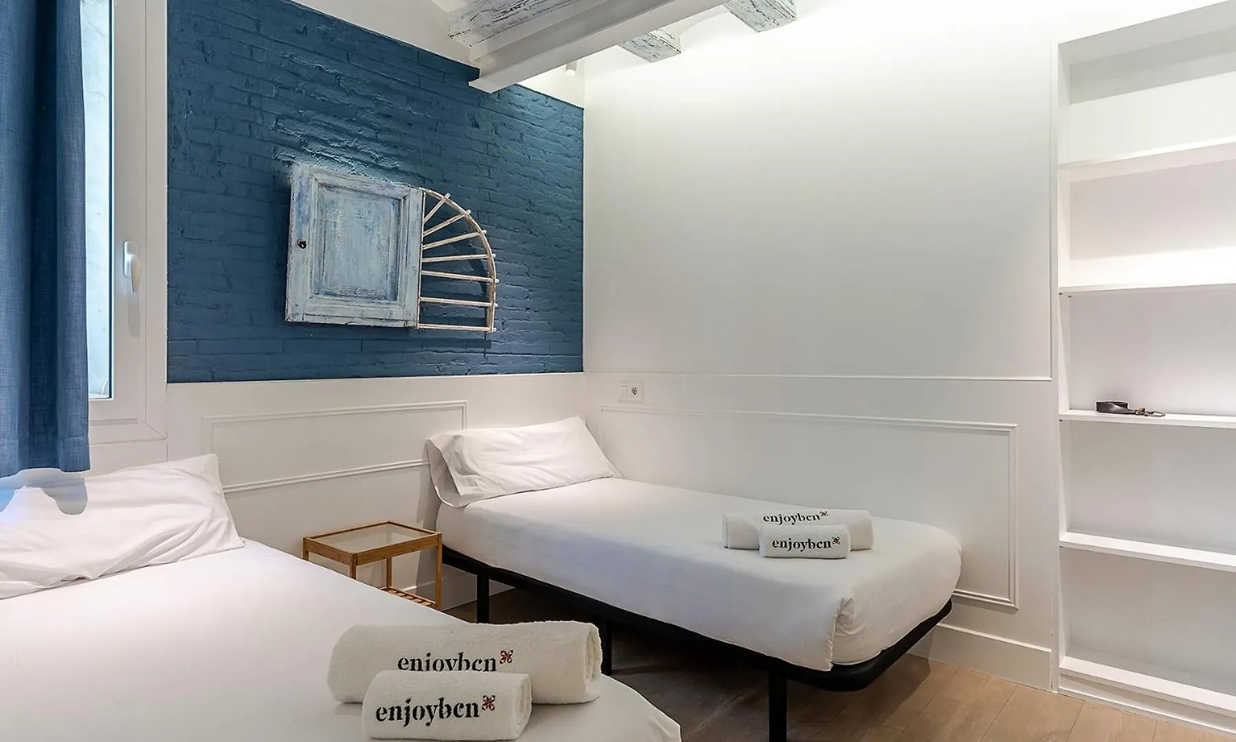 Enjoybcn Colon Apartments Barcelona Spanien