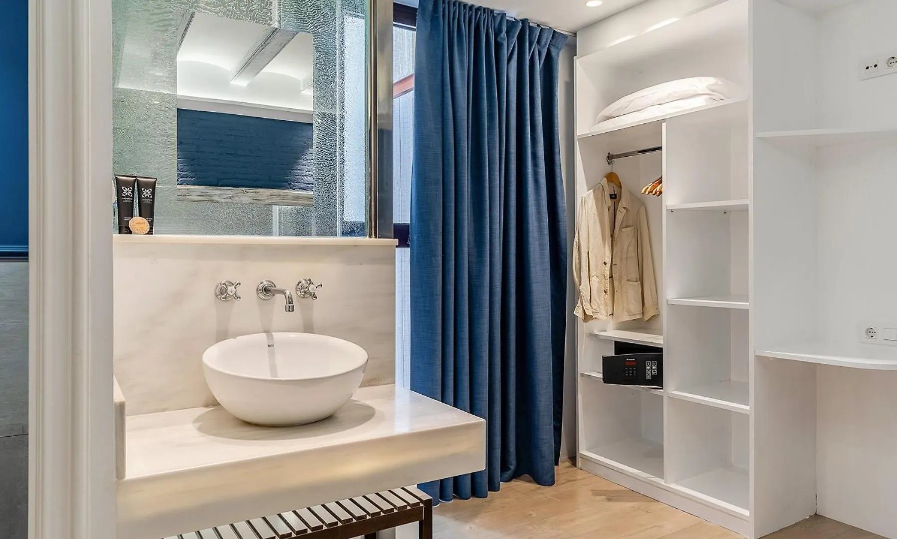 Enjoybcn Colon Apartments 巴塞罗那 西班牙
