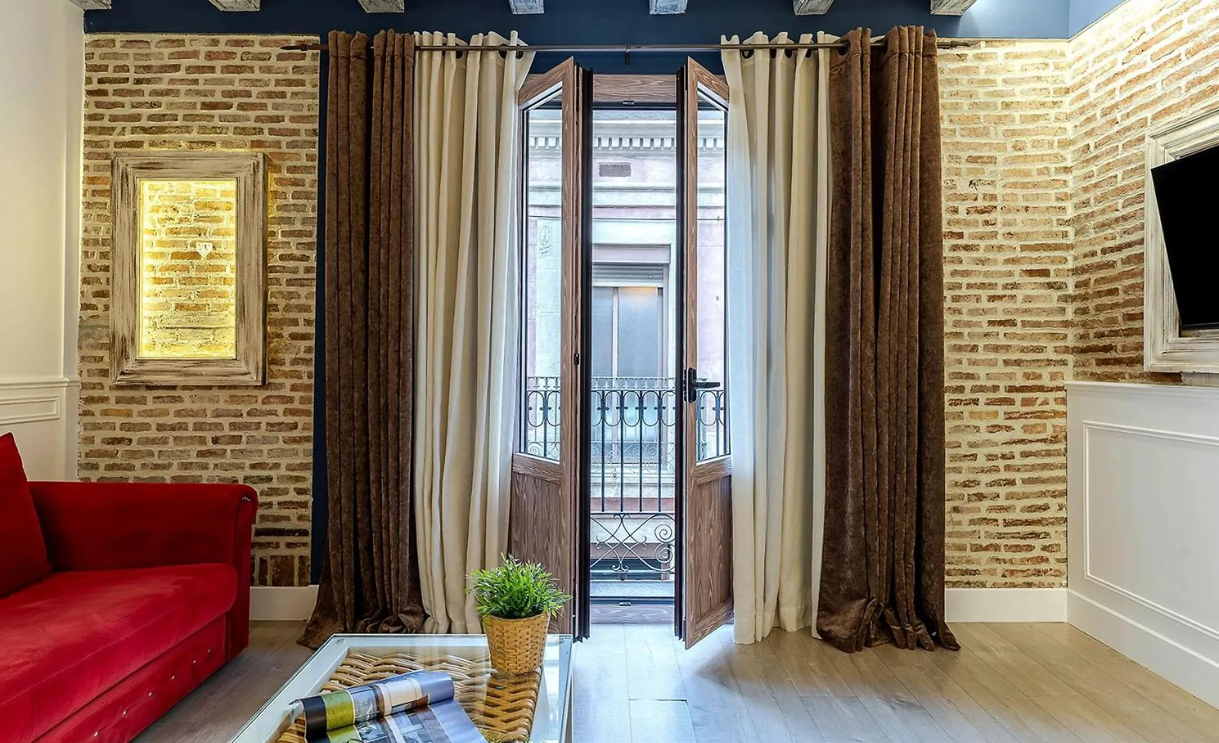 Enjoybcn Colon Apartments 巴塞罗那