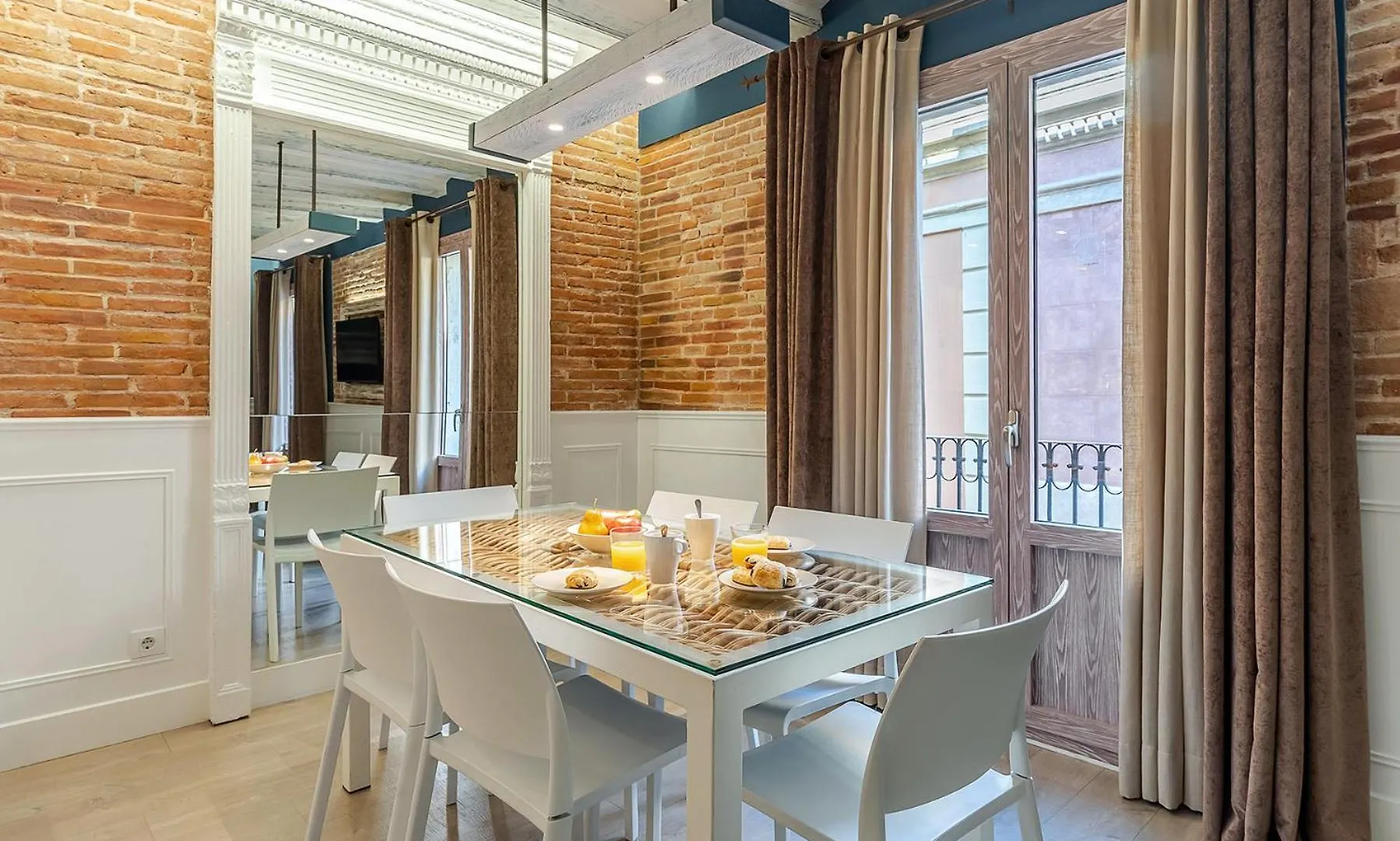 Enjoybcn Colon Apartments 巴塞罗那 0*,  西班牙