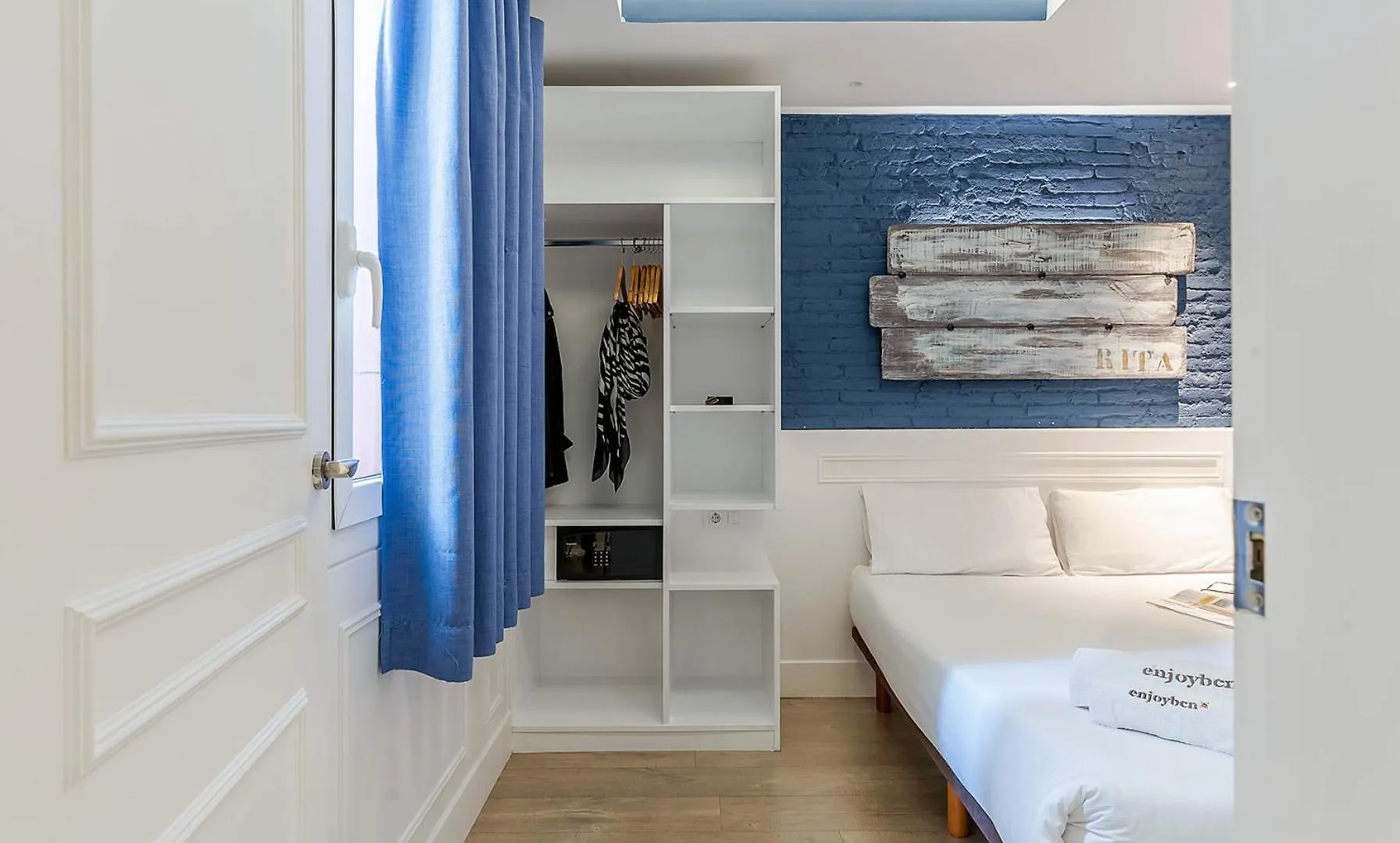 Enjoybcn Colon Apartments Barcelona